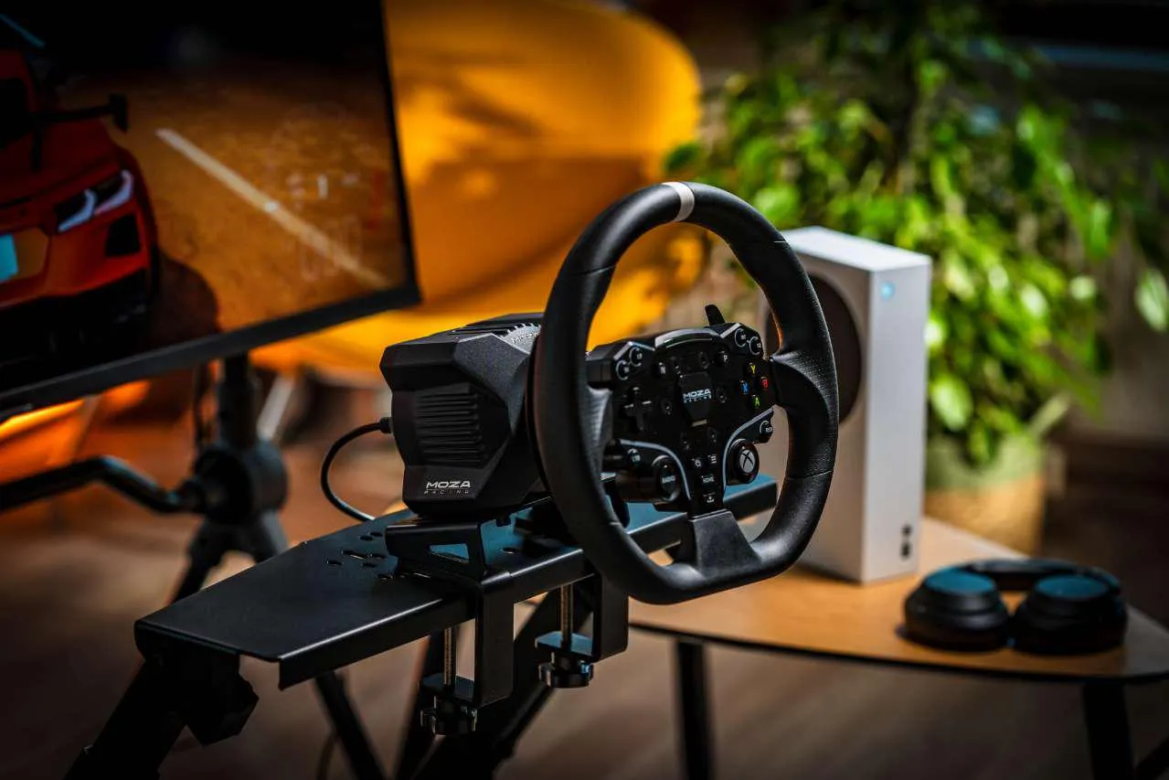 Moza Racing launches its new R3 Bundle for Xbox - BoxThisLap