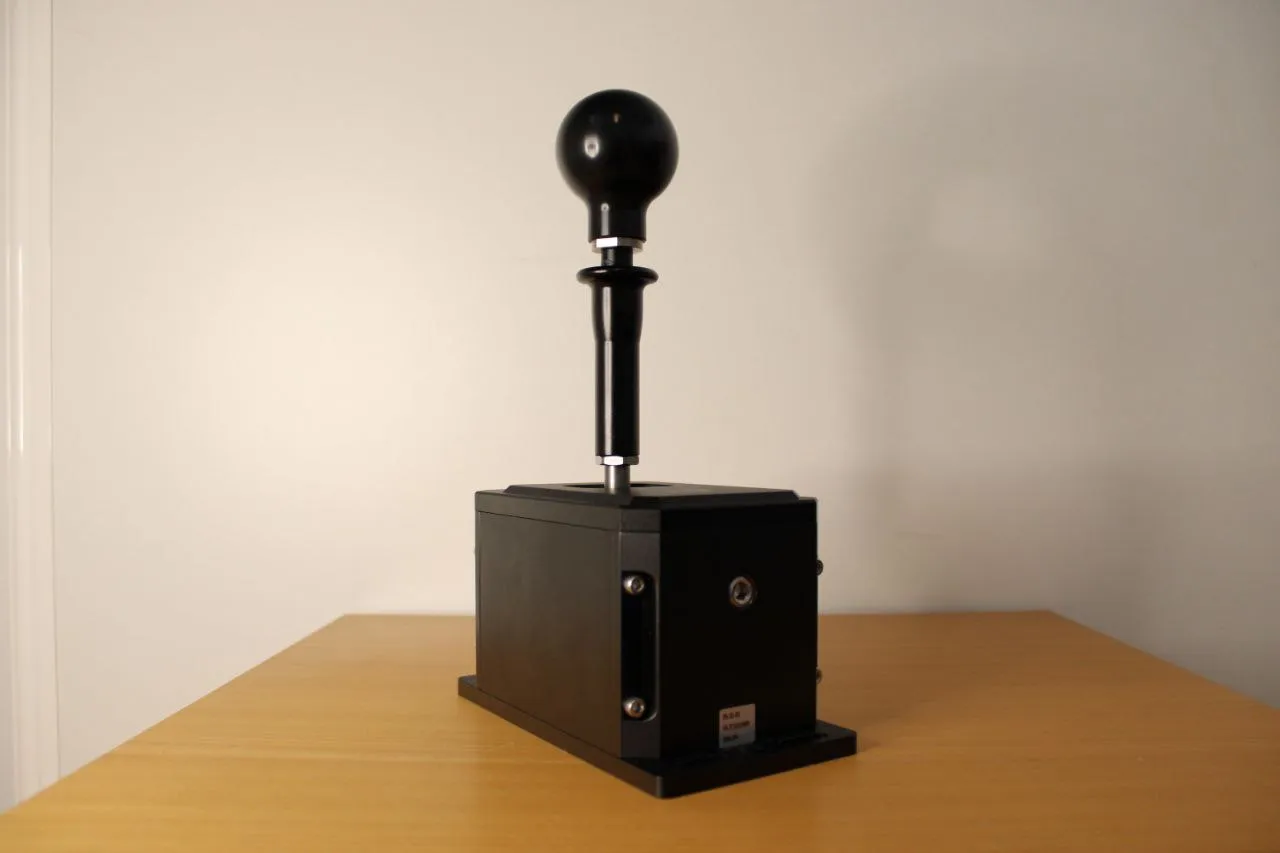Review: Simagic Shifter DS-8X - BoxThisLap